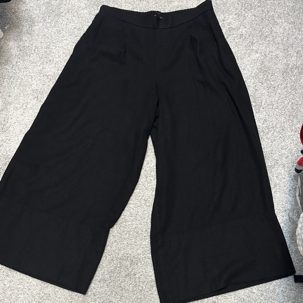 Banana Republic Factory Black Wide-Leg Trousers